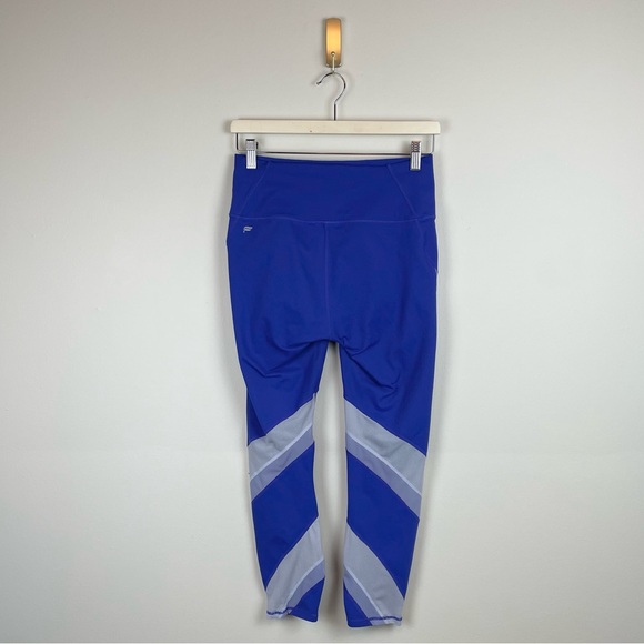 Define PowerHold® High-Waisted 7/8 Legging Size Small - Picture 7 of 9